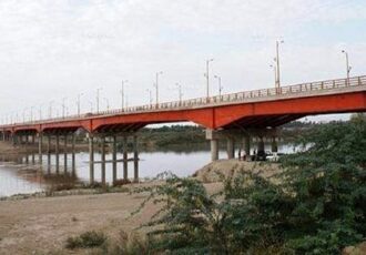 پل فولاد در راستای ایفای مسئولیت های اجتماعی از سوی شرکت فولاد خوزستان احداث و به شهرداری تحویل قطعی شد